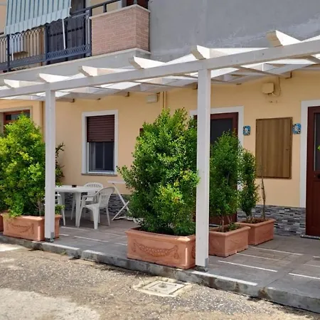 Villa Casa Lombardo Crotone Exterior foto